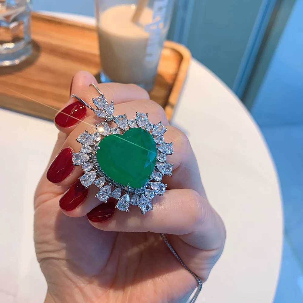 Pendant Necklaces Charms 20*20mm Hear-Shaped Paraiba Tourmaline Emerald Lab Diamond Gemstone Pendant Necklace for Women Wedding Party Fine JewelryL246