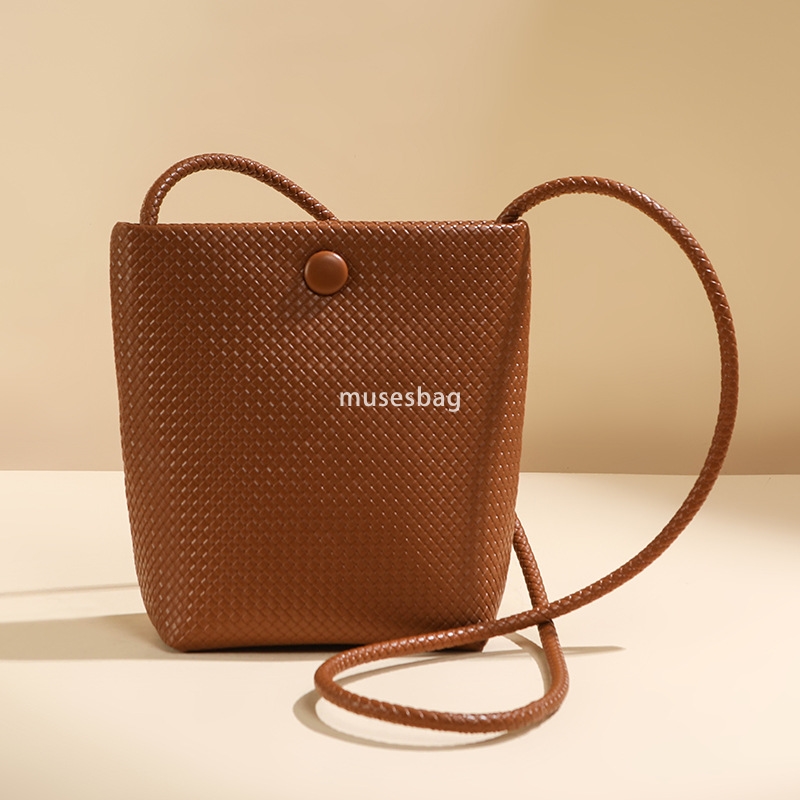 New fashion niche design for foreign trade bags women's bags new woven bucket bags women's fashionable single shoulder crossbody bags