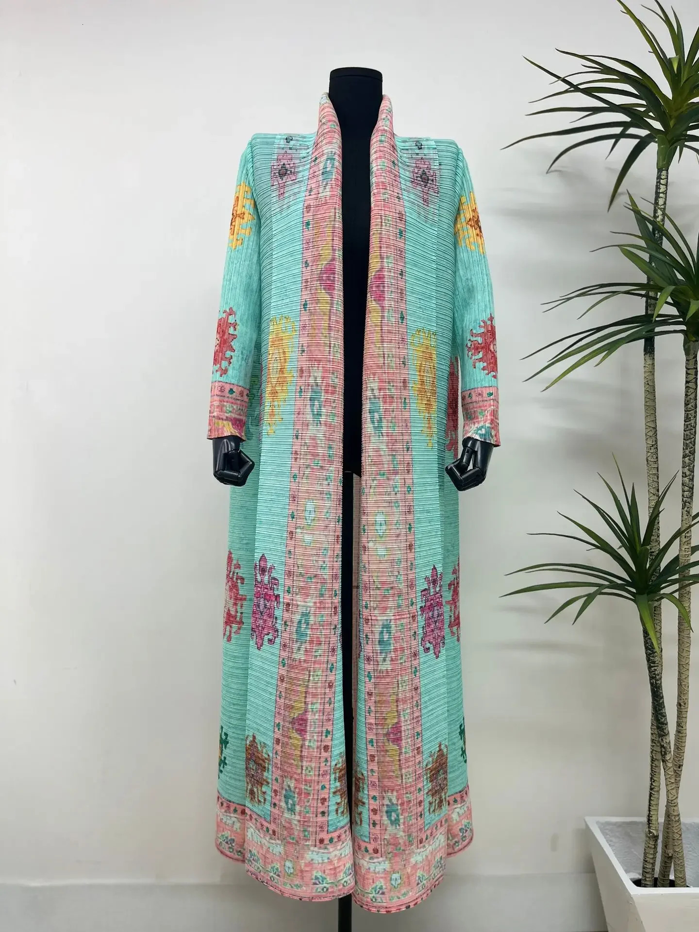 Miyake Pleated Womens Long Cardigan Windbreaker Coat Autumn Ethnic Style Printing Loose Plus Size Dress Cloak Robe 240703