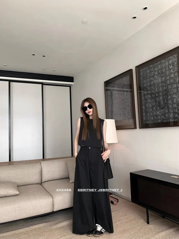 Advanced Old Money Style Set For Womens 2024 Summer Fashionable Khaki Vest Wide Leg Pants Two Piece 240702