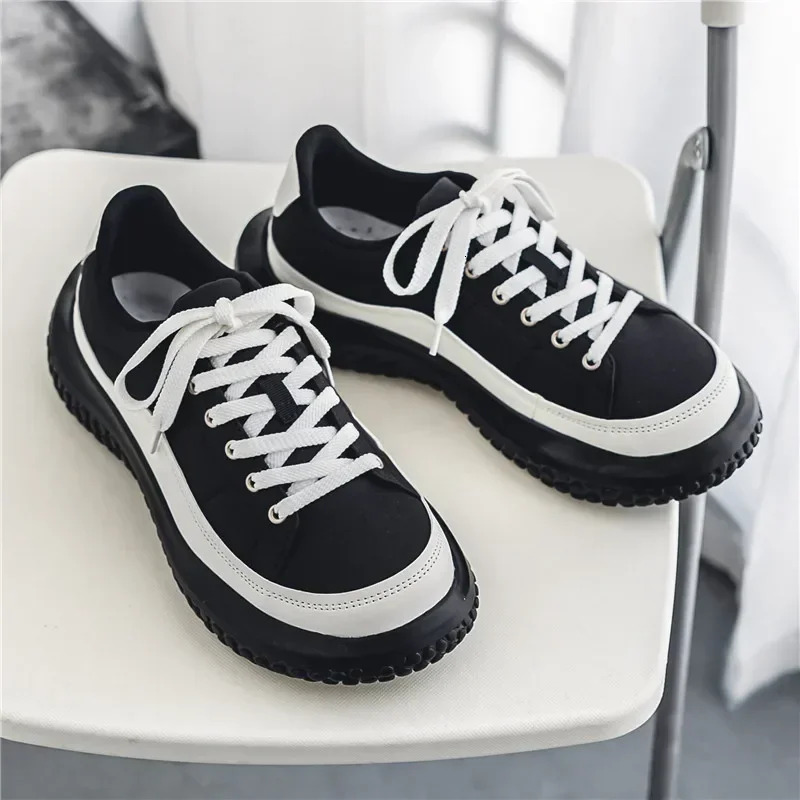 2024 Men Canvas Casual Street Fashion Youth Flat Skate Shoes Sneakers Loafers New Summer Breathable Comfortable Wild