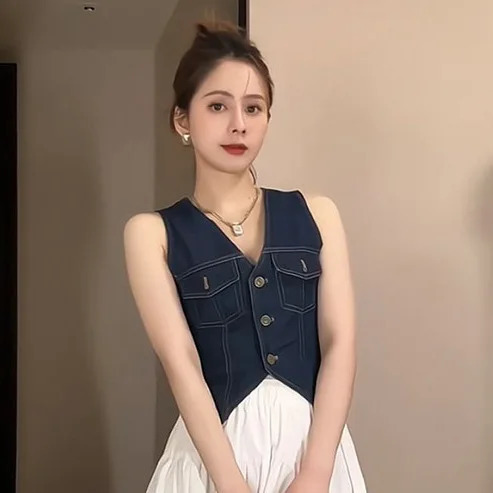 Summer outfit paired with a full set of fashionable sleeveless denim vest skirt small fragrant style womens clothing ligh 240702