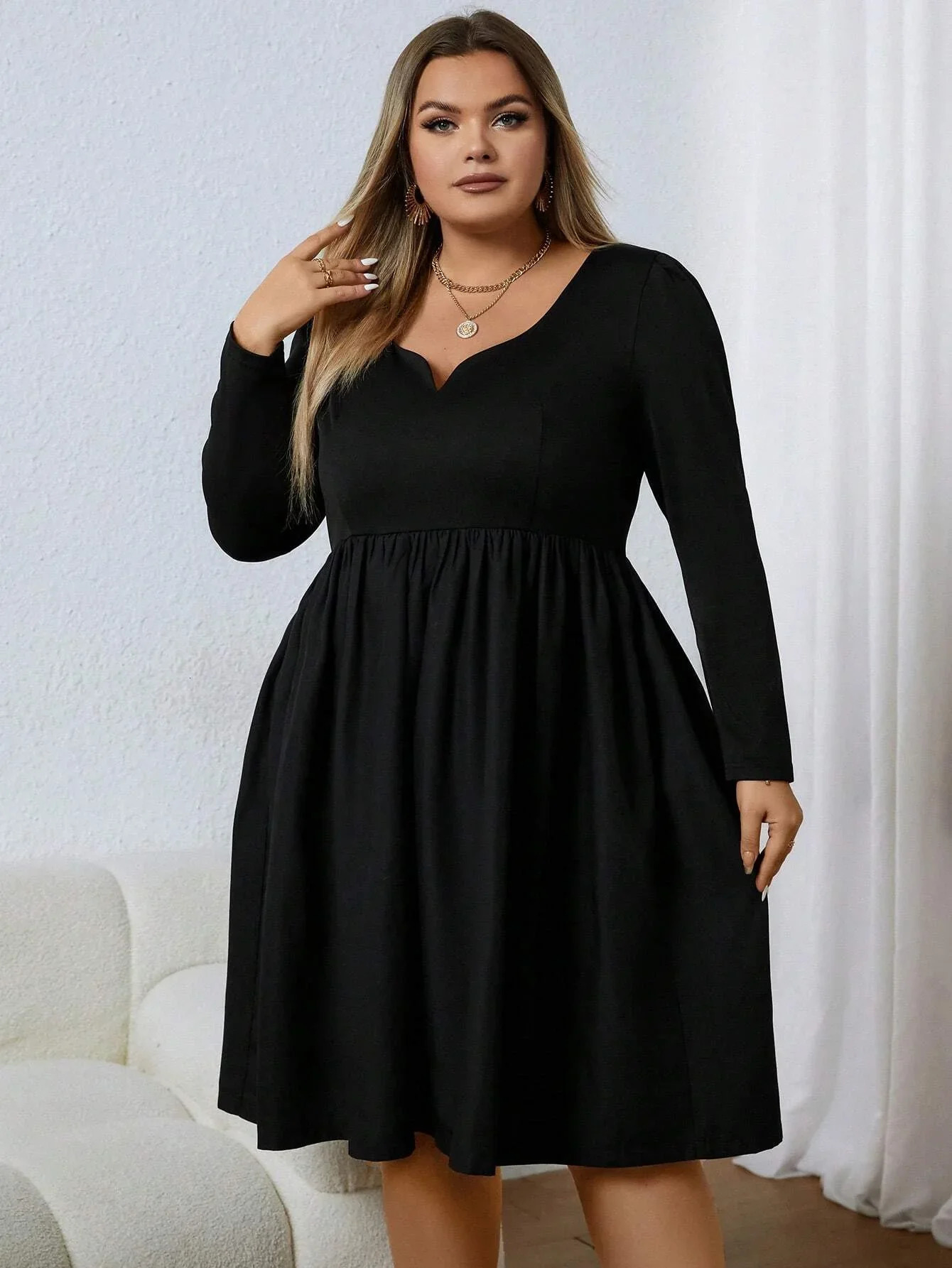 Womens Plus Size 1XL5XL V Neck Long Sleeved Casual Neckline Notched Solid Color Unprinted Fashion Dress 240702