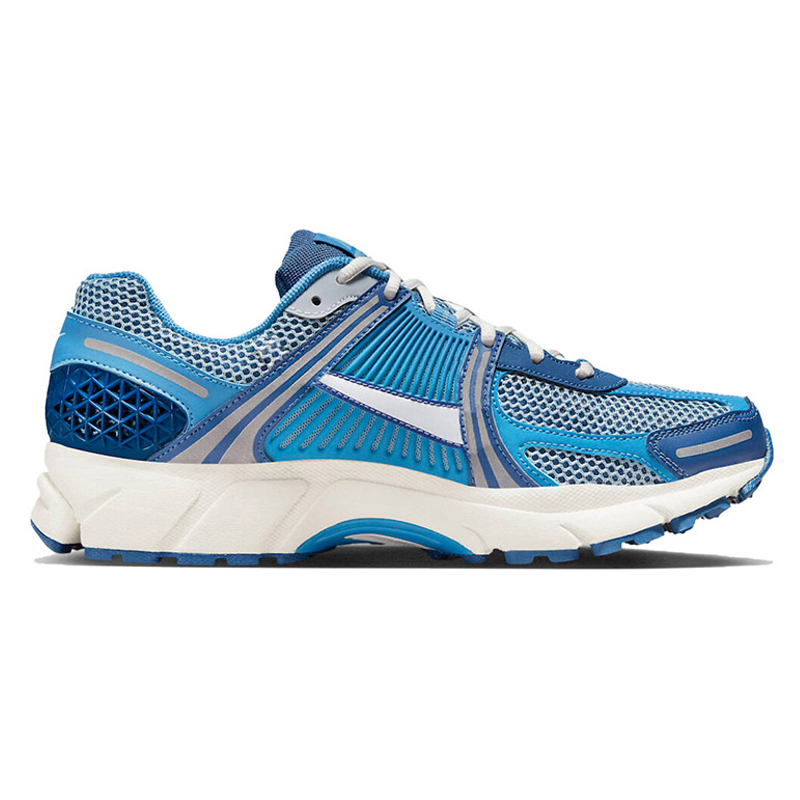 Man Women Vomero 5 Running Shoes designer sneakers Supersonic Dark Grey Photon Dust Metallic Sier 520 Pack Pink Foam Hot Punch flat platform sports tr