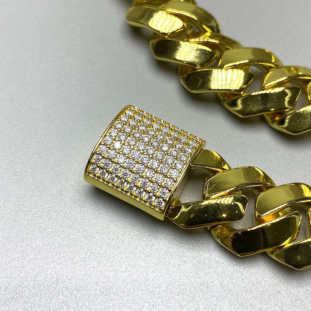 Hip Hop Moissante Luxury Jewelry Mens Stainless Steel Chain Necklace Solid Gold Prong Cuban Link Chain Necklace