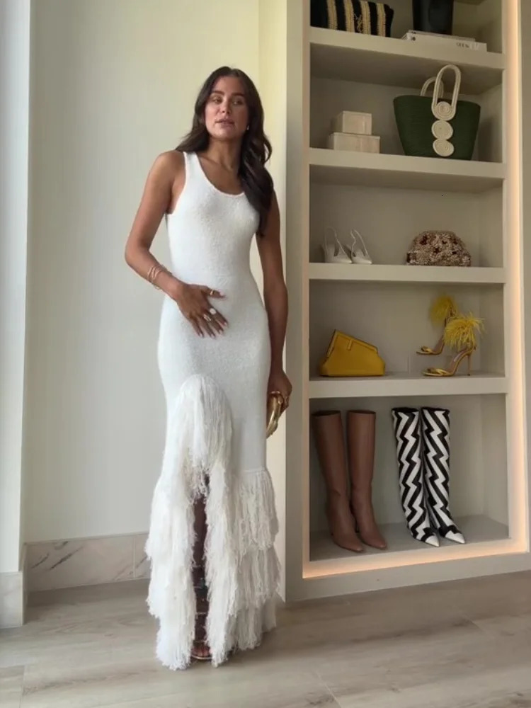 Womens Elegant Knitted Fringe Irregular Hem Dress Fashion Sleeveless Camisole Slit Slim Fit Robes Female Party Dresses 240703