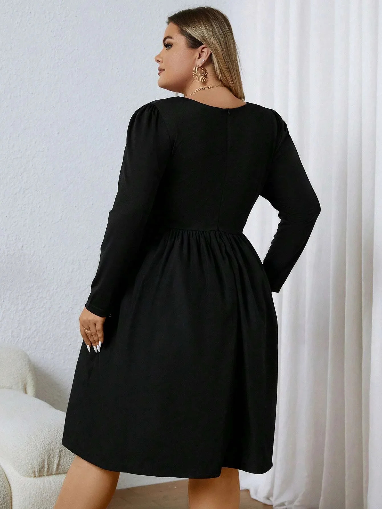 Womens Plus Size 1XL5XL V Neck Long Sleeved Casual Neckline Notched Solid Color Unprinted Fashion Dress 240702