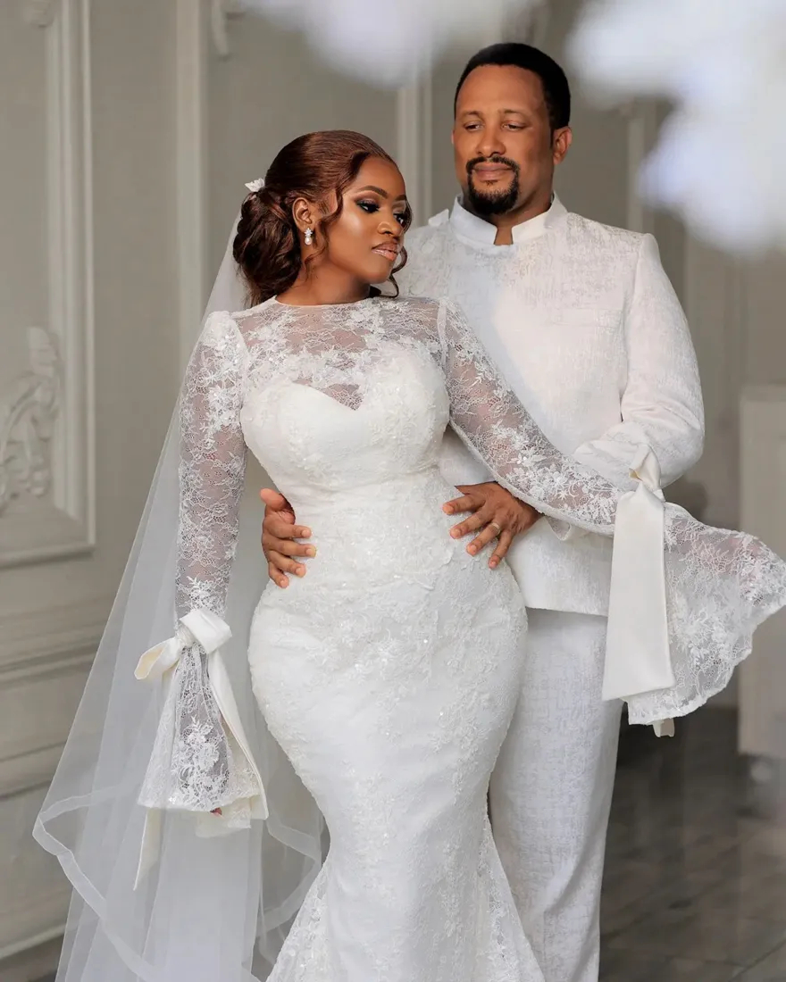 Flare Long Sleeves Lace Mermaid Wedding Dresses Appliques Jewel Neck Plus Size Bridal Gowns 2024 Elegant Ivory Bride Vestido de Novia