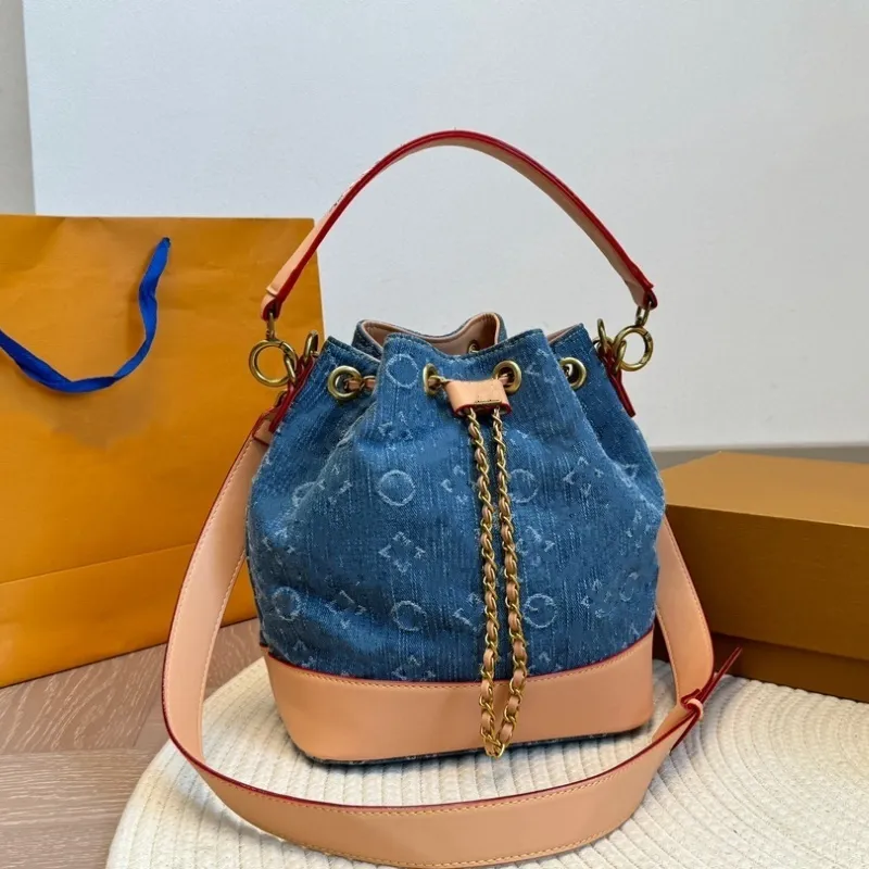 Tote Bag Designer bag Women's Luxury Denim Drawstring Bucket Bag Canvas Women's Handbag Shoulder Bag Crossbody Bags Shopping Bags Purse 24CM