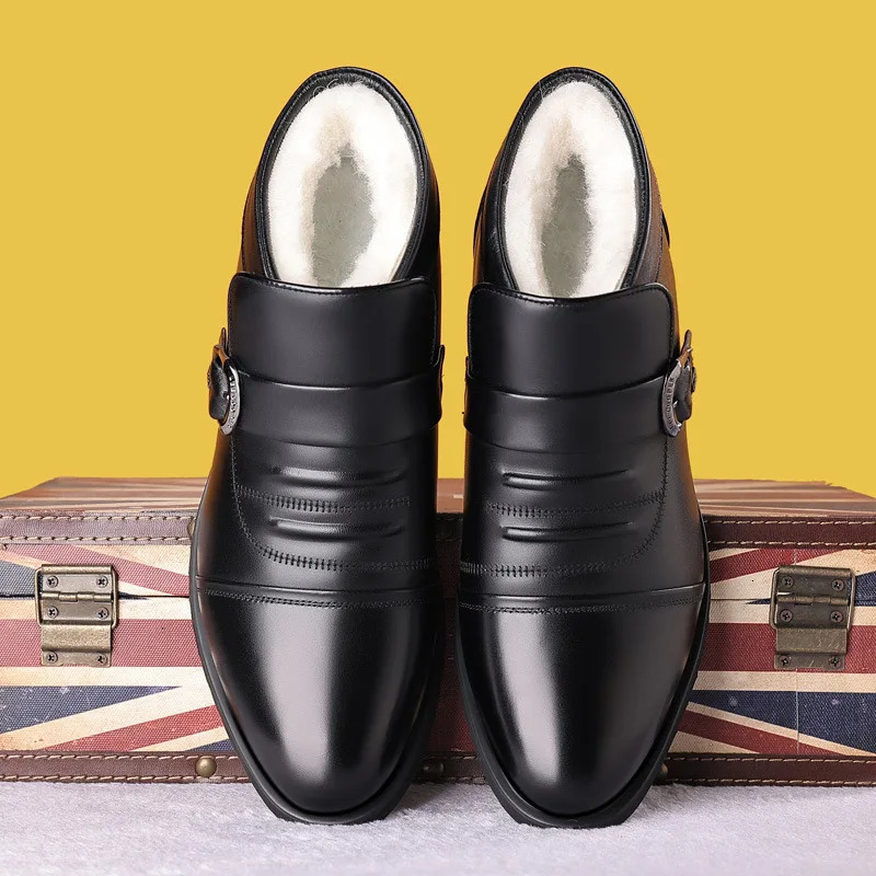 British Style Fall Winter High Top Warm Fur Shoes Formal Business Dress Shoes Plush Ankle Boots Mens Cotton Shoes Father 240703