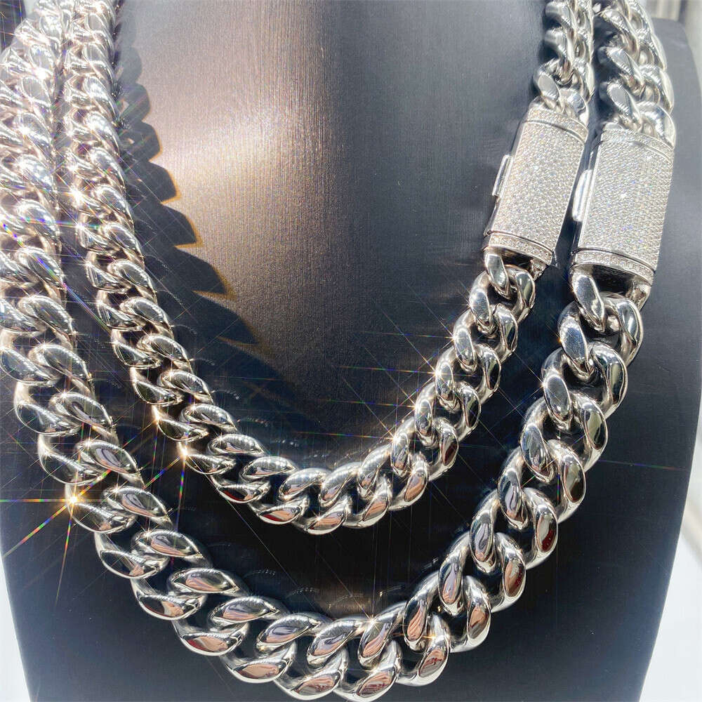 Bracelet 18mm Stainless Steel Hip Hop Cuban Chain Necklaces with Vvs Moissanite Clasp