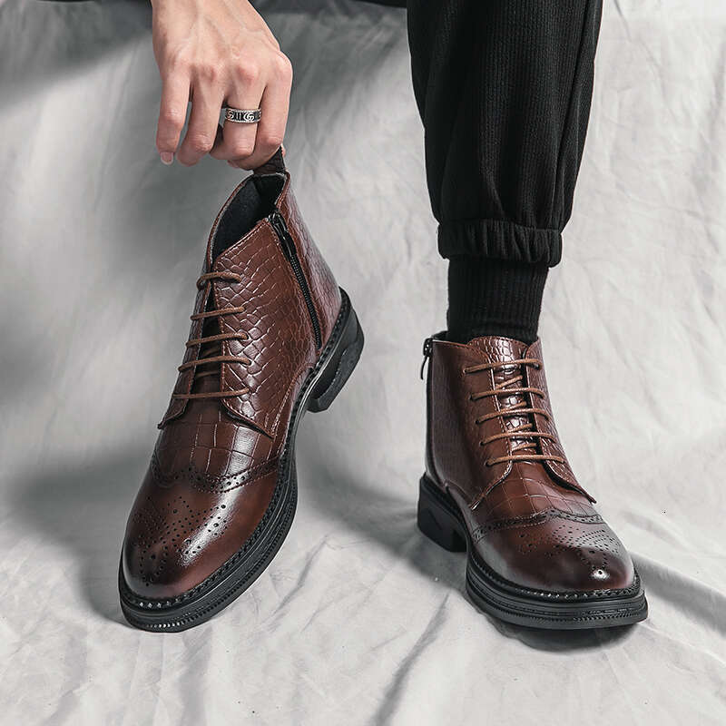 Boots Men Autumn Winter Shoes High-Top Mid-Tube Trend Thick-Soled 2022 Fashion Brogue Ankle Boots Business Dress Shoes Men