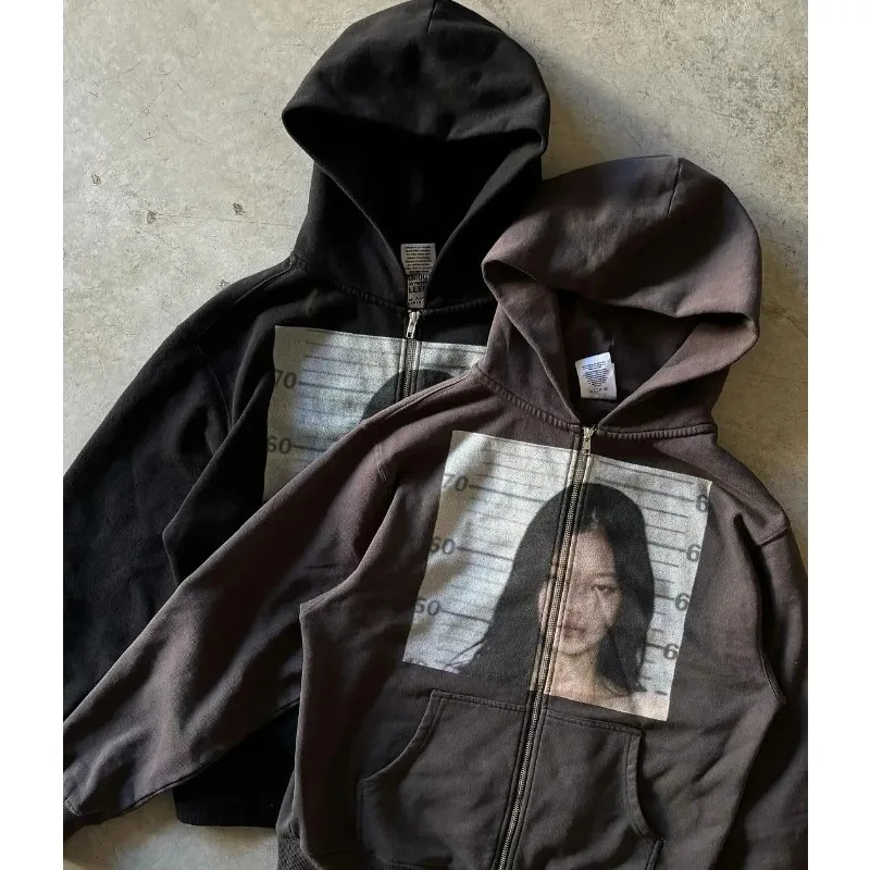Mens and Womens Hoodies Printed Personalized Patterns Y2K Style Retro Hooded Cardigan Long Sleeve Tops Street Wear 240702