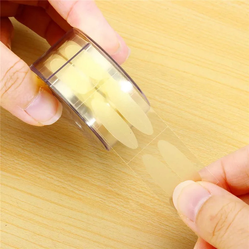 600 Pcs Eye Lift Strips Double Eyelid Tape Clear Gray Eyelid Stripe Big Eyes Invisible Double Fold Eyelid Sticker Makeup Tools 240703