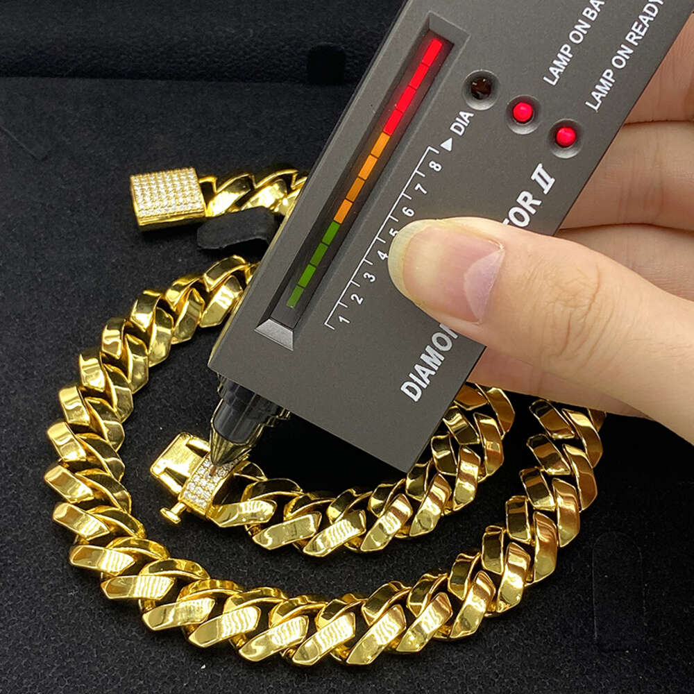 Hip Hop Moissante Luxury Jewelry Mens Stainless Steel Chain Necklace Solid Gold Prong Cuban Link Chain Necklace