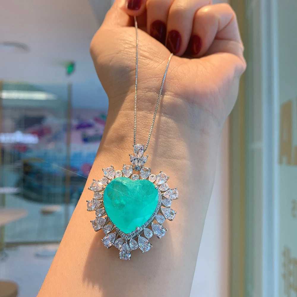 Pendant Necklaces Charms 20*20mm Hear-Shaped Paraiba Tourmaline Emerald Lab Diamond Gemstone Pendant Necklace for Women Wedding Party Fine JewelryL246