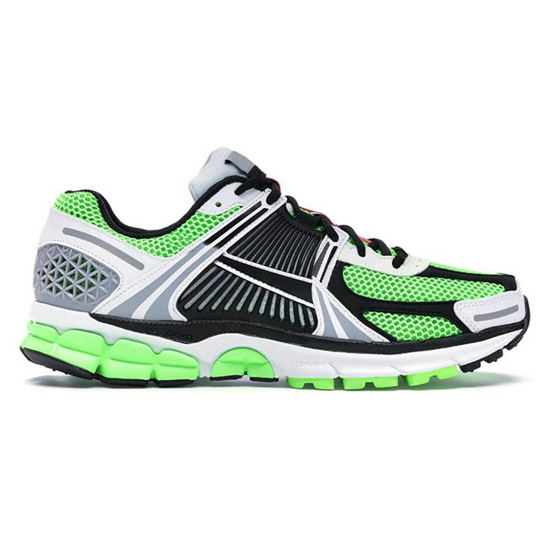 Man Women Vomero 5 Running Shoes designer sneakers Supersonic Dark Grey Photon Dust Metallic Sier 520 Pack Pink Foam Hot Punch flat platform sports tr