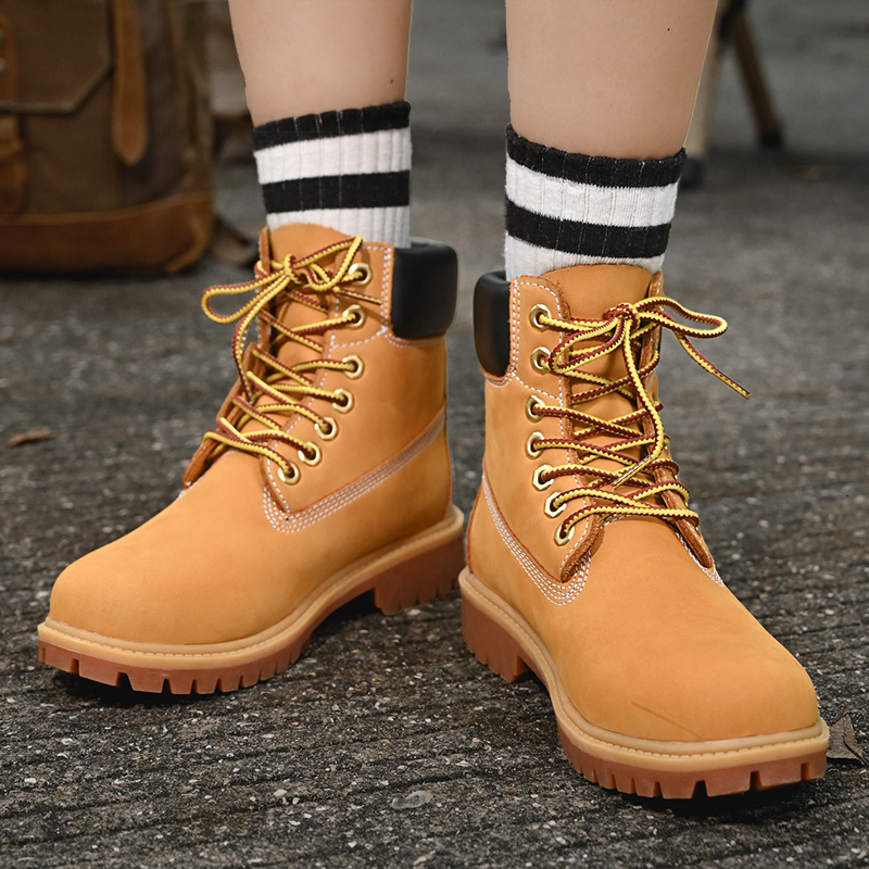 Leather Winter High-Top Sneakers: Plush Warm, Non-Slip, Outdoor Lace-Up Ankle Boots for Men