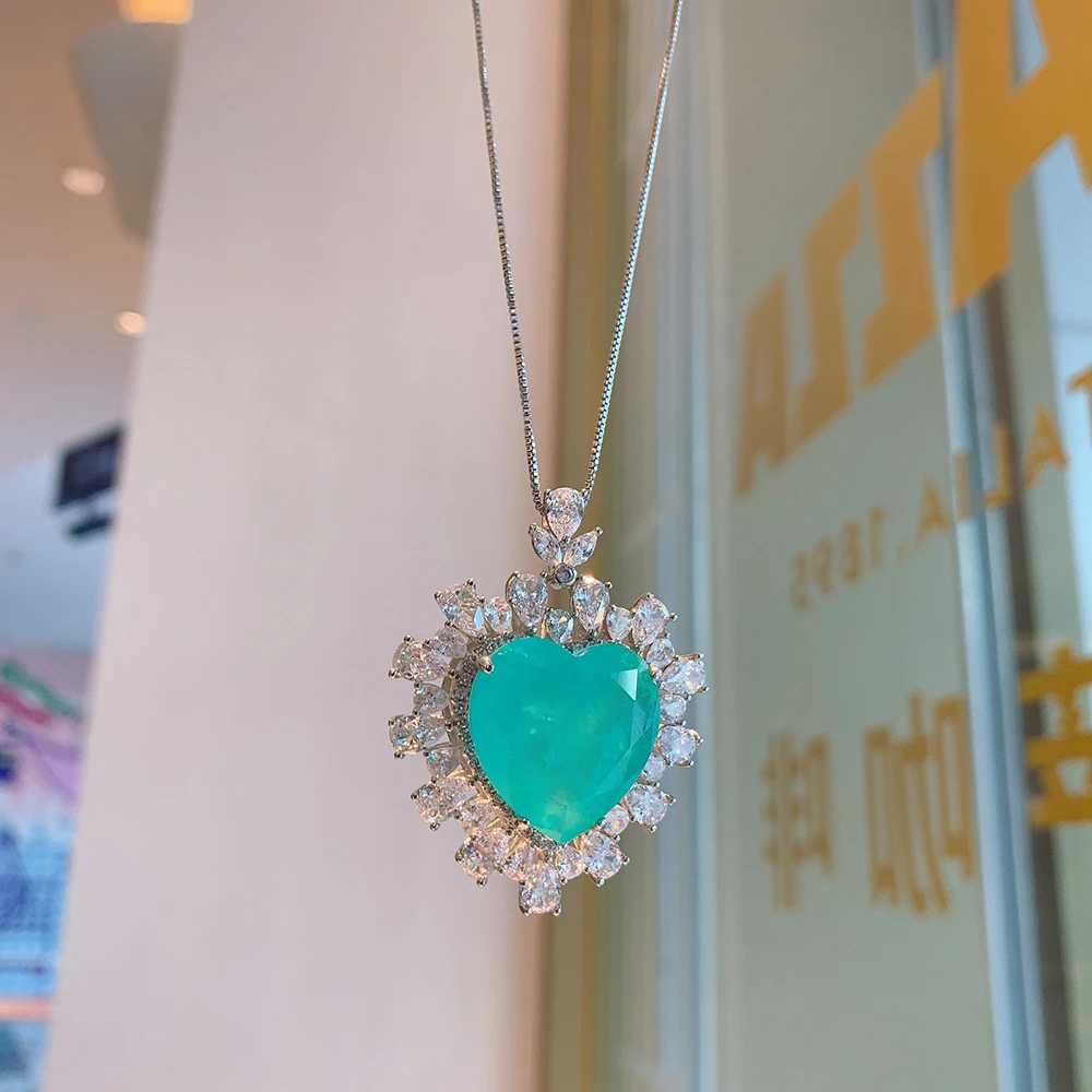 Pendant Necklaces Charms 20*20mm Hear-Shaped Paraiba Tourmaline Emerald Lab Diamond Gemstone Pendant Necklace for Women Wedding Party Fine JewelryL246