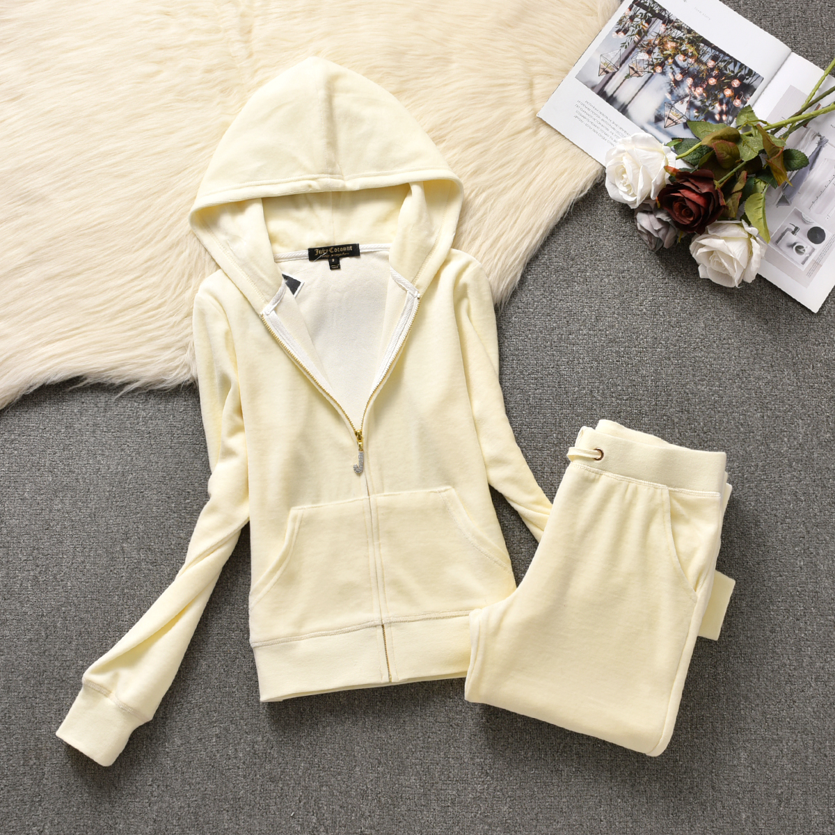 2024 Women's Outfit Juicy Coture Woman Velvet Ladies Crystal Decoration Hoodie Casual Tracksuit Women Two Piece Set C260312