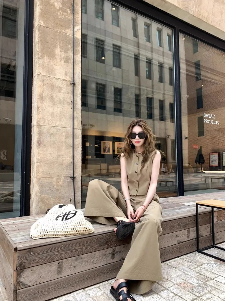 Advanced Old Money Style Set For Womens 2024 Summer Fashionable Khaki Vest Wide Leg Pants Two Piece 240702