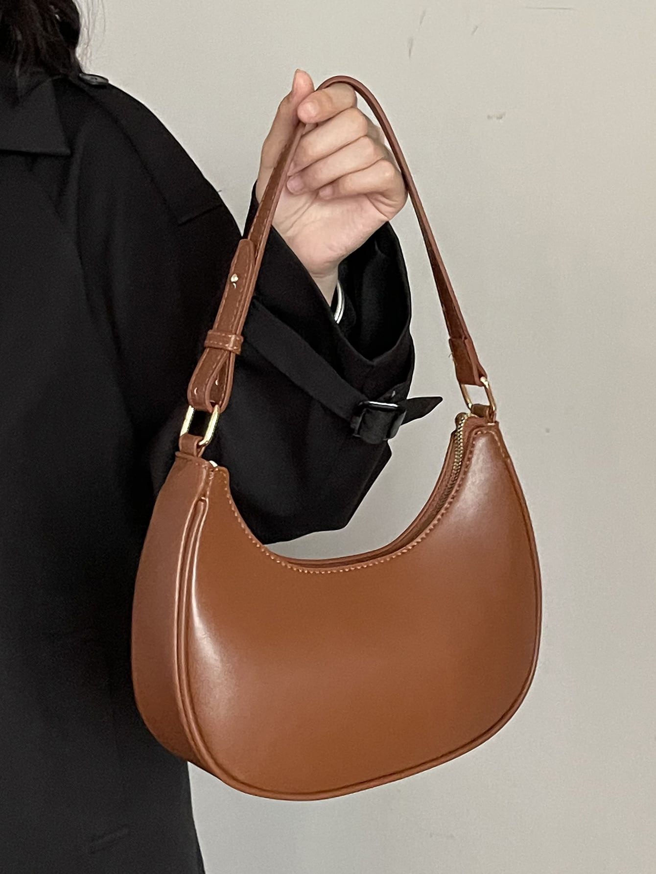 Small and trendy design single shoulder bag crossbody bag summer versatile underarm bag crescent bag women's handheld bag new bags