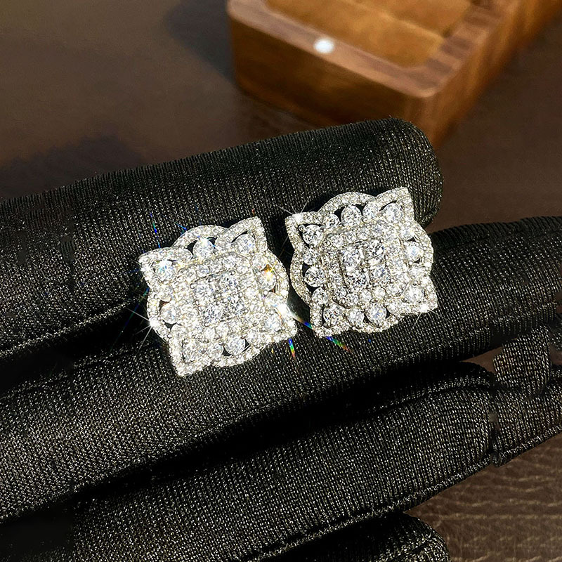 Vintage Stud Earrings: Sterg Sier Round Cut White Topaz Gemstone Lace wer Earrings for Women