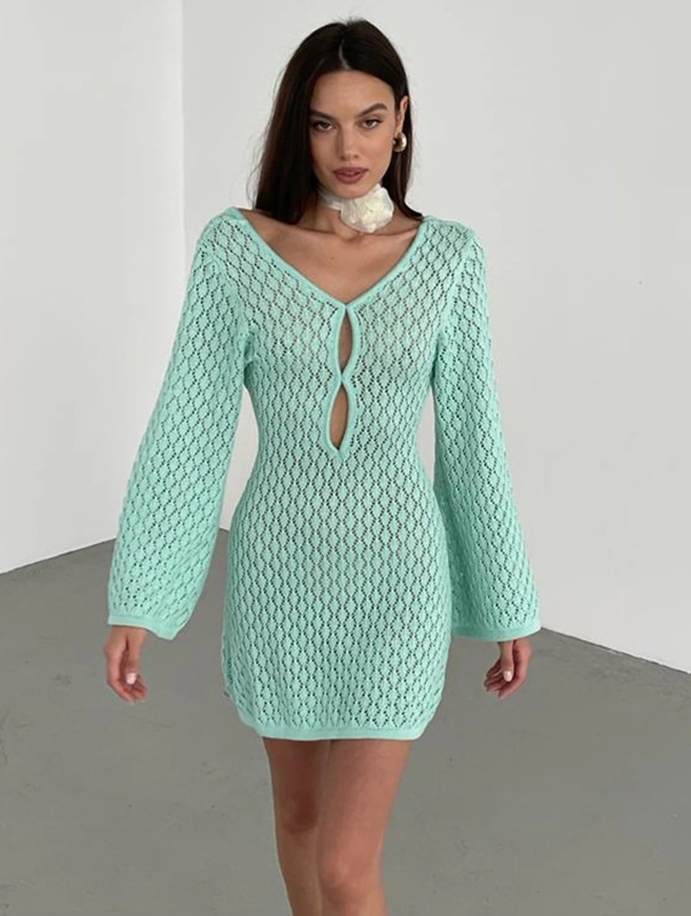 Sexy Cover Up Long Sleeve Dress Women Backless Beach Wear Bathing Suit Knitting Swimwear knitted Tunic Robe 240628
