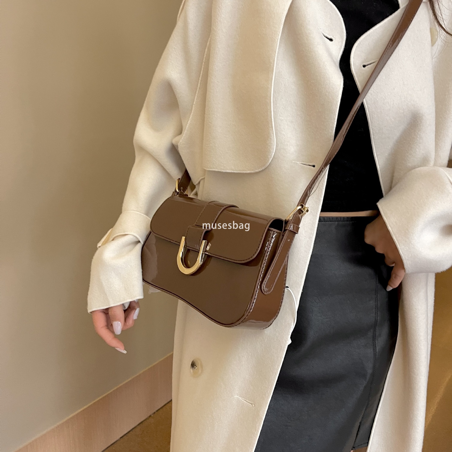 Small Design European and American Retro New Bag Luxury Underarm Versatile One Shoulder Crossbody Bag French Small Korean Small Body Bag