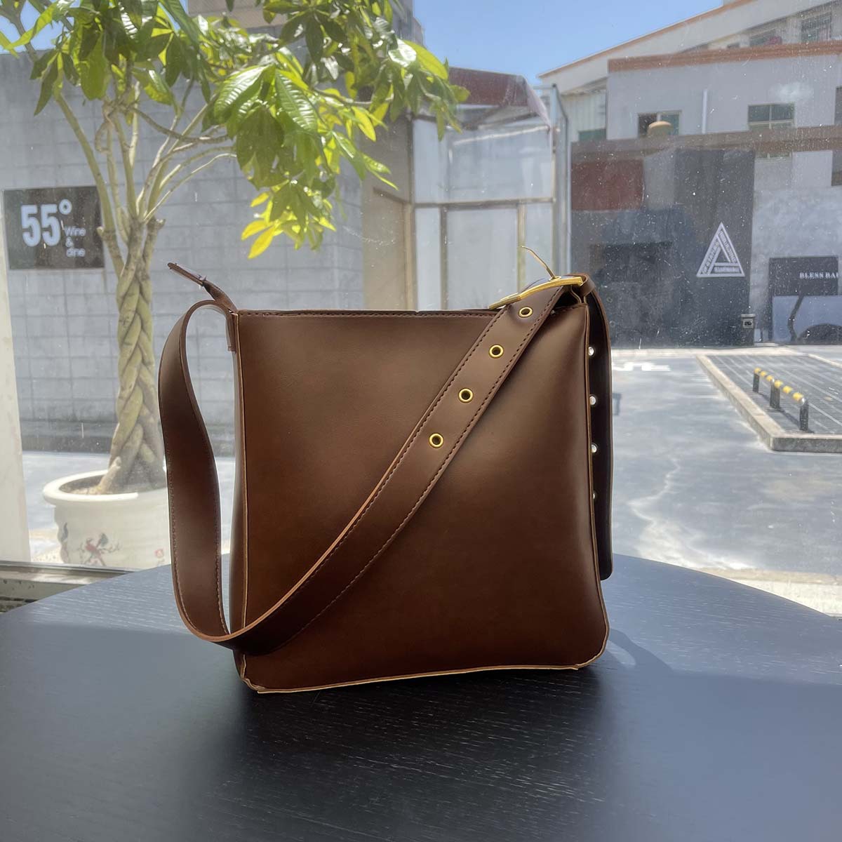New Fashion Trend Versatile High Quality Texture Solid Color High Capacity College Style Bucket Bag Single Shoulder Crossbody Women's Bag