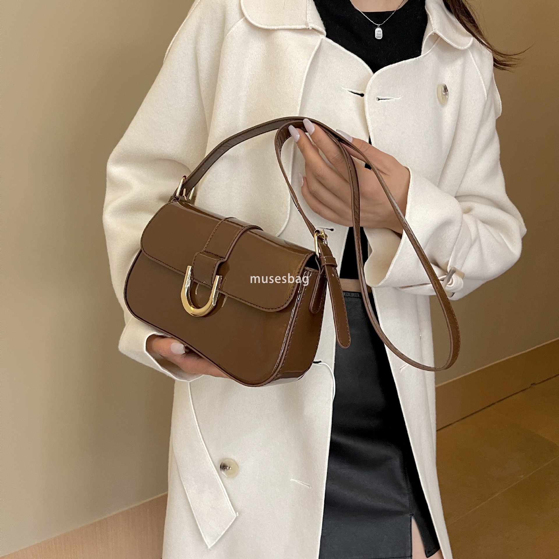 Small Design European and American Retro New Bag Luxury Underarm Versatile One Shoulder Crossbody Bag French Small Korean Small Body Bag