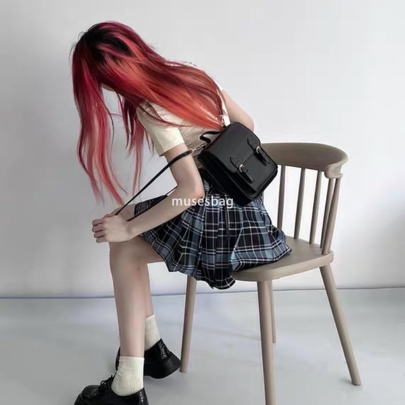 Japanese women's atmospheric Instagram uniform fashionable small backpack British classic retro small bag casual and simple portable crossbody ba
