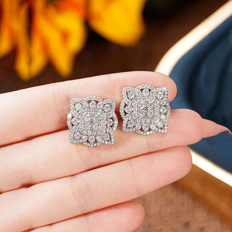 Vintage Stud Earrings: Sterg Sier Round Cut White Topaz Gemstone Lace wer Earrings for Women