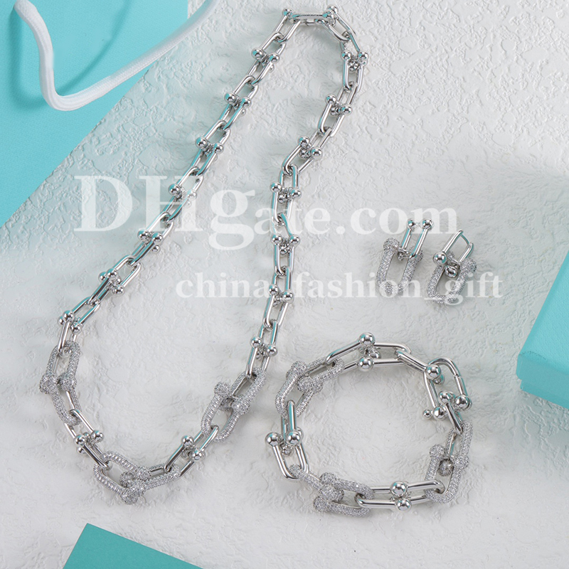 Luxury Designer Jewelry Set Personality Chain Earrings Necklaces Women Necklace Bracelet Earrings Set Diamond Necklace Silver Diamond Exquisite Jewelry