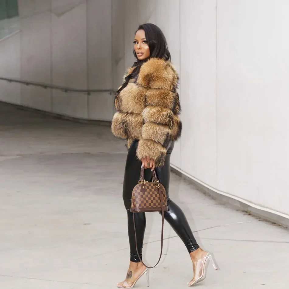 2025 Women's Faux Real Fur Coat Womens Natural Raccoon Jacket Winter Warm High-Quality Long Style With A Hat H240705