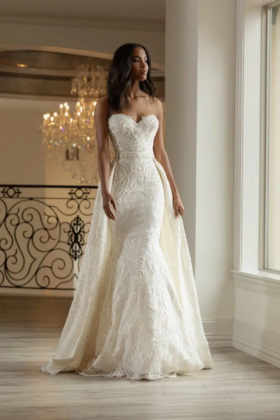 Elegant Mermaid Wedding Dresses Sweetheart Strapless Sleeveless Bridal Gown Lace Appliques Detachable Train Dress Custom Made vestidos de novia