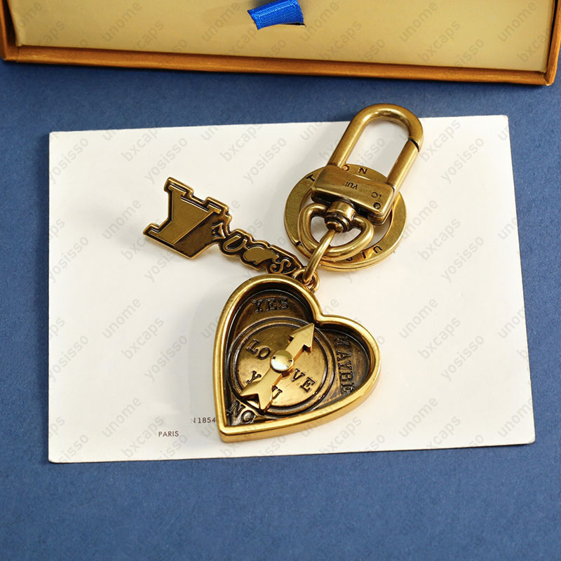 Love Compass Bronze Keychain designer Key chain Luxury Car Keyring Womens jewelry keychains Bag charm Exquisite gift accessories CSD2407055