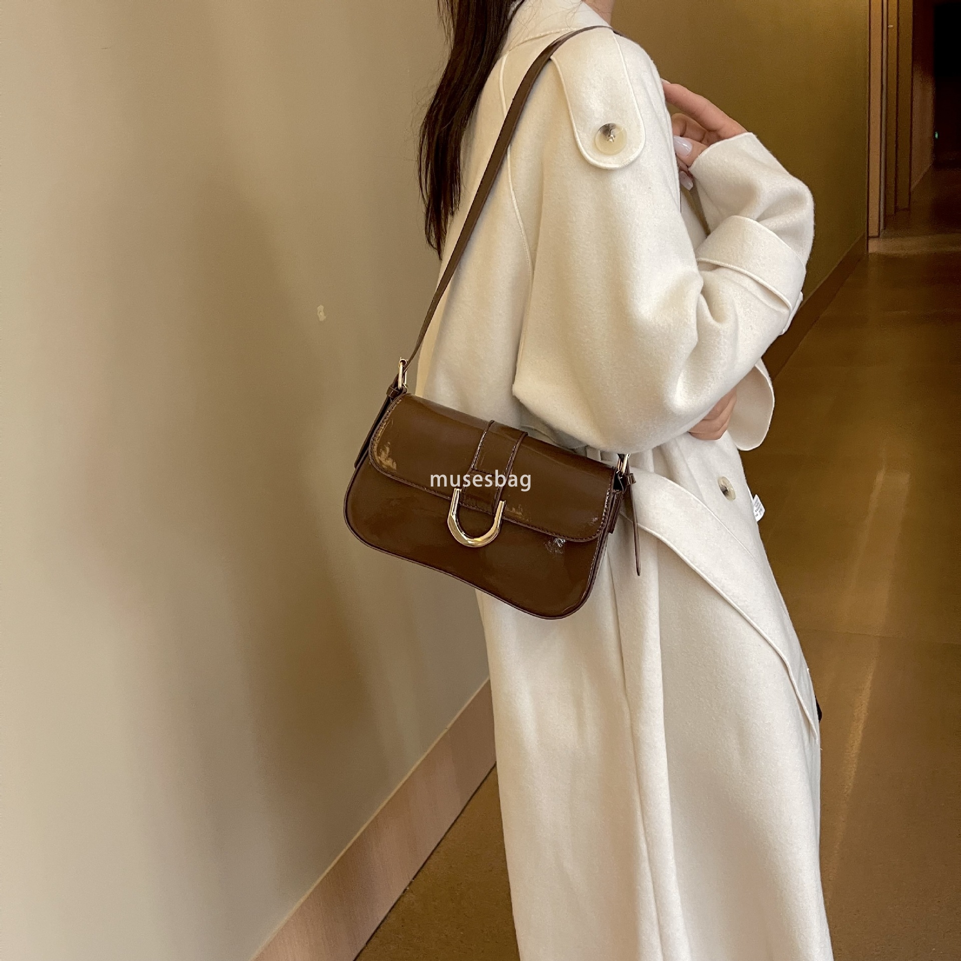 Small Design European and American Retro New Bag Luxury Underarm Versatile One Shoulder Crossbody Bag French Small Korean Small Body Bag