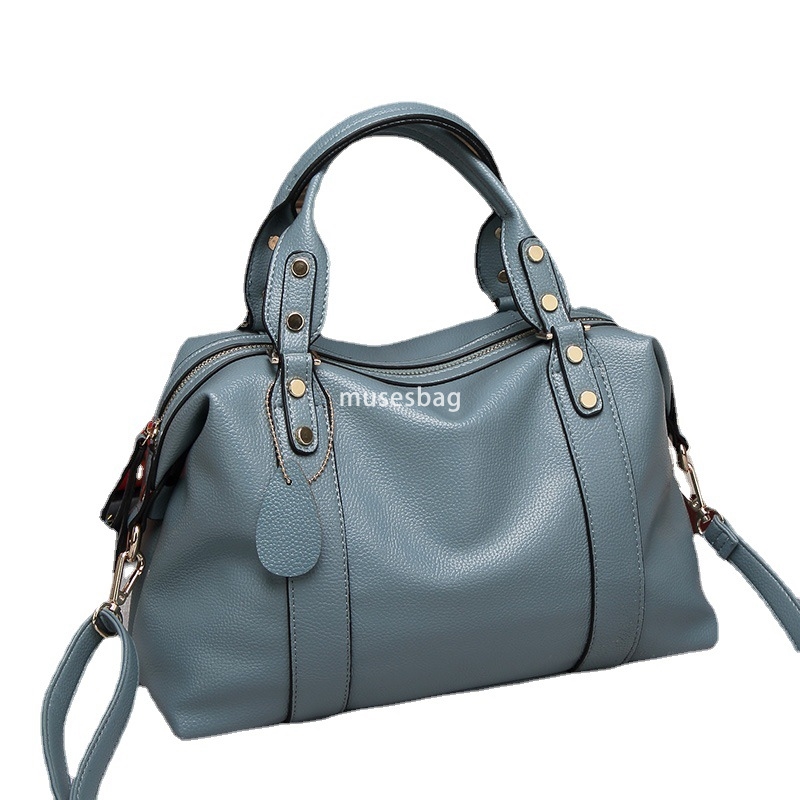 Trendy niche design new women's bag Trendy and fashionable Boston bag Women's portable one shoulder crossbody pillow bag