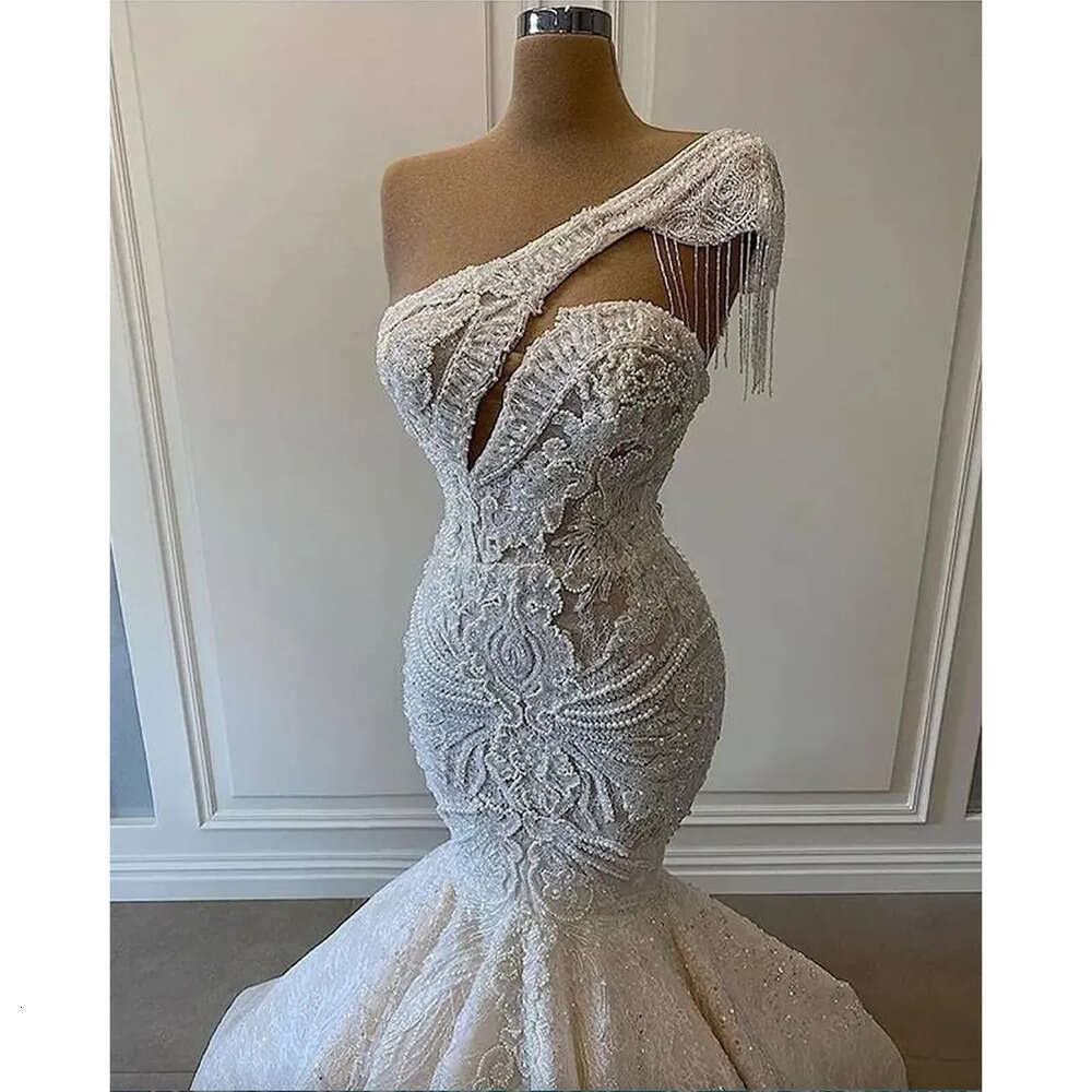 Gowns Pearls Wedding Mermaid Lace New Bridal Dresses Beaded Sexy One Shoulder Tassel Custom Made Arabic Dubai Robe De Mariee 6660311