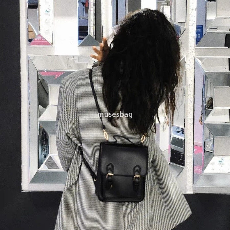 Japanese women's atmospheric Instagram uniform fashionable small backpack British classic retro small bag casual and simple portable crossbody ba