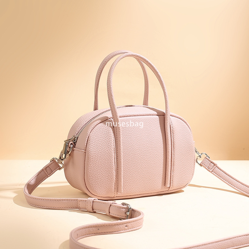 High quality niche design fashionable and trendy bags women's bags new and trendy portable bags single shoulder crossbody bags