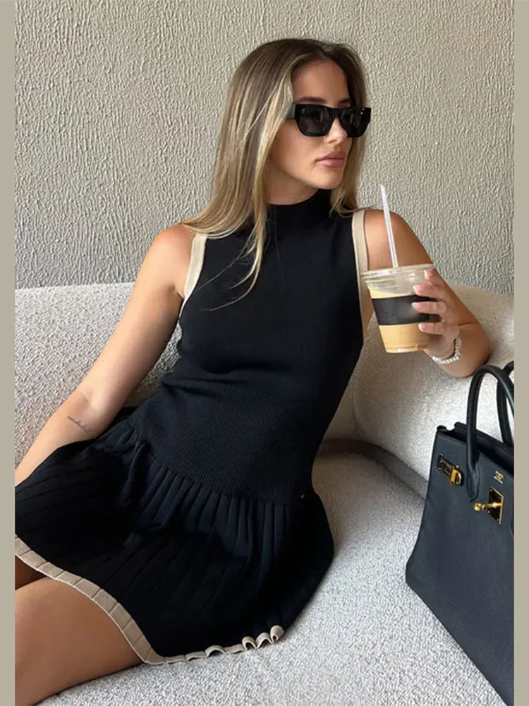 Pleated Patchwork Golf Knitted Mini Dress: O-Neck Sleeveless Sports Dress