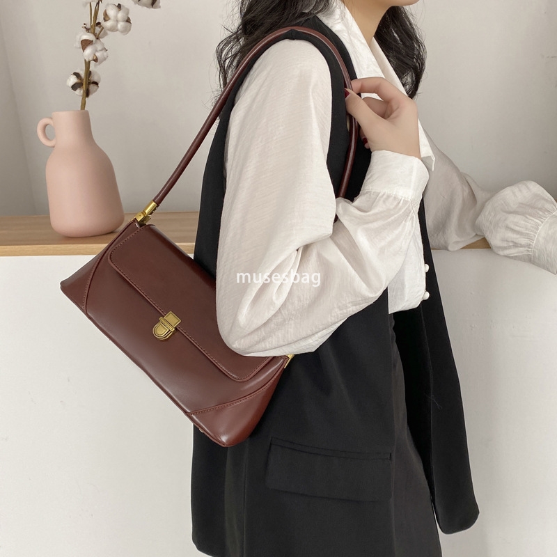 Fashionable and trendy new niche design underarm bag vintage bag hand-held single shoulder handbag women's bag French stick bag trendy bag