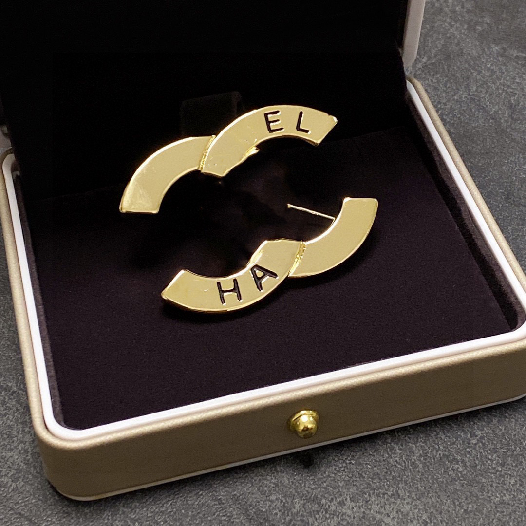 Retro famous Women Men Pins Brooches cclies Luxury Designer Crystal Pearls Pin Jewelry Woman Gold Brooche Accessories 342