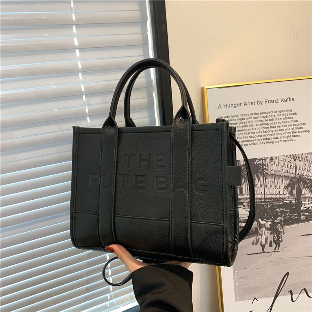 2024 Designer Bag tote Bag Advanced Fashion Handbag Adjustable High Quality Shoulder Strap Diagonal Straddle Bag Interior Luxury Multi functional Shoulder Bag