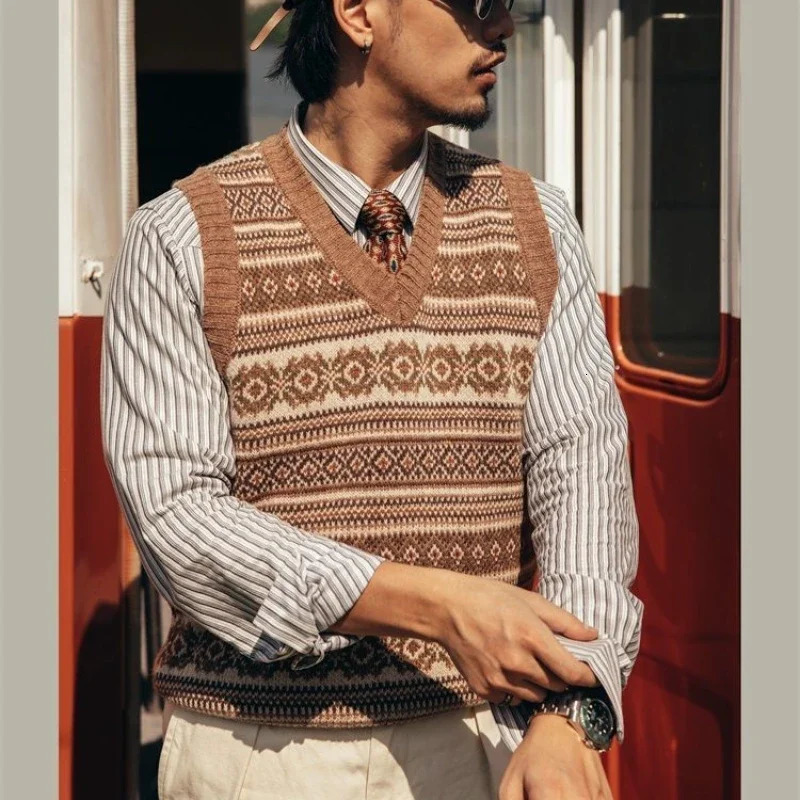 Autumn Winter V-neck Thicken Printed Knitted Vest Mens Loose Casual High Street Sleeveless Sweaters Vests Men Tops Male Clothes 240704