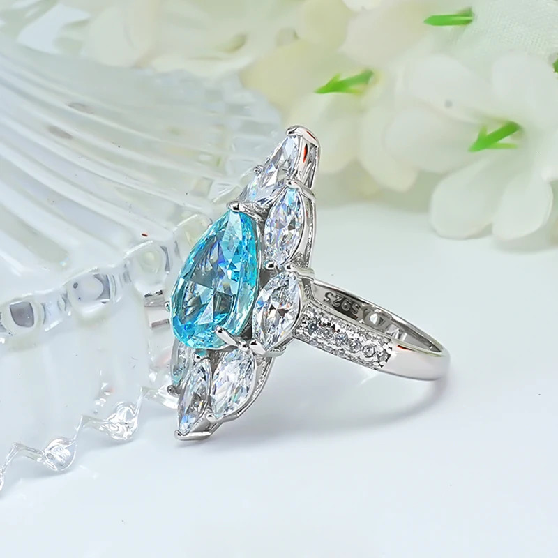 Premium Colored Gemstone Ring Artificial Blue Gemstone 100% 18K gold 100% 9K gold ring 240626