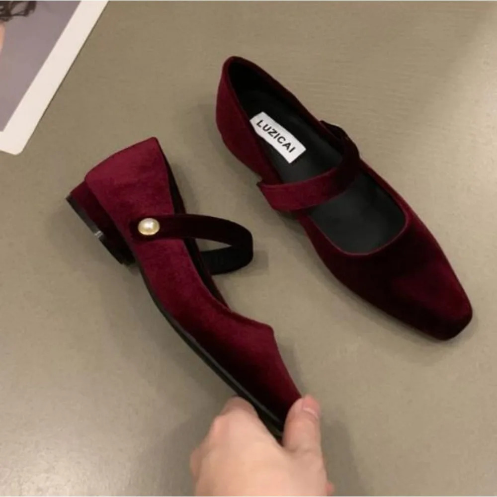 Elegant Pearl Buckle Velour Mary Jane Shoes Woman Concise Velvet Ballet Flats Ladies Evening Party Low Heel Pumps In Wine-Red 240705