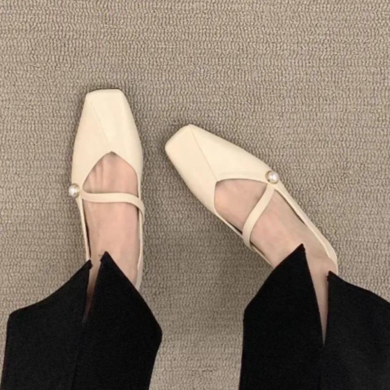 Spring Womens Ballet Flats Square Toe Mary Janes Pearls Leather Shoes for s Princess Office Beige Wedding Shoes 1757N 240705